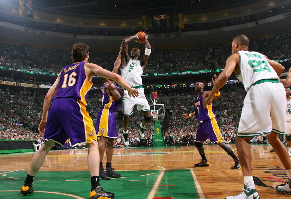 距离地滚球 距离地滚球