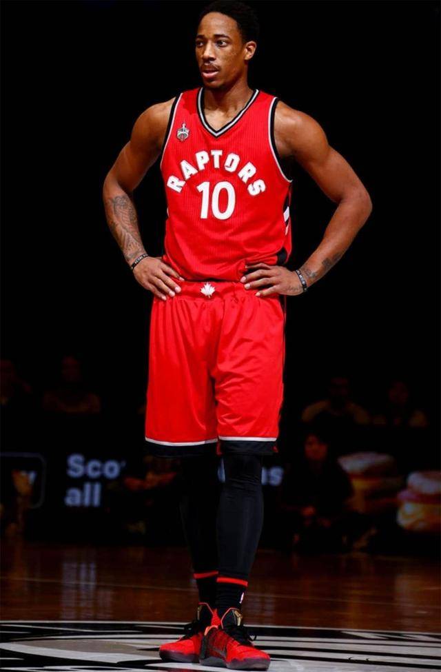 放大队友边 放大队友边